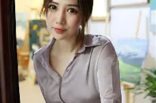 谢娜成都演唱会想看人数超35万艺人跨界为何引争议