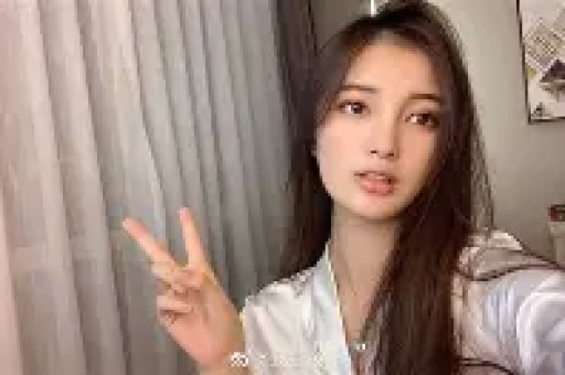 前TVB知名女星又曝大瓜当众被男星伸手进裤子因在海上不敢吭