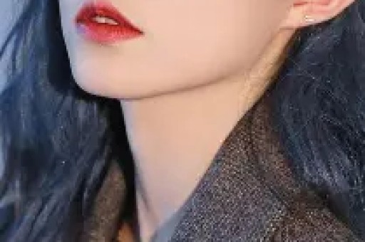 内娱1天4大瓜！顶流恋情、深夜泡酒吧、全身整容一个比一个离谱